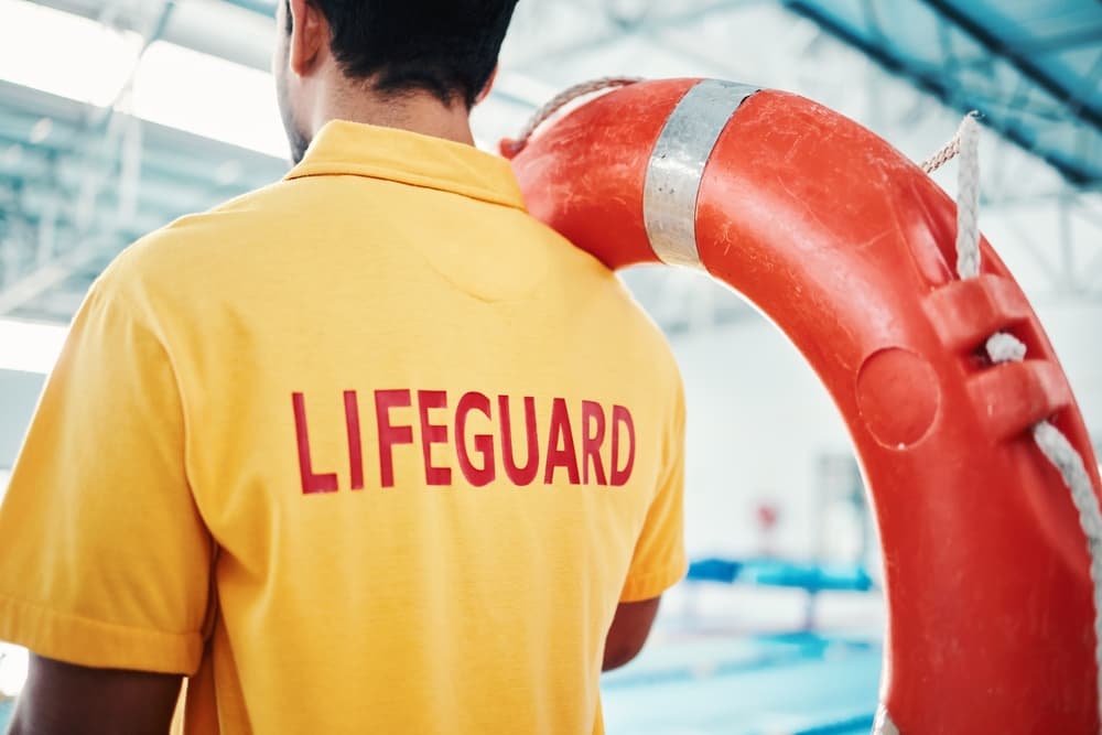 What are the safety precautions in swimming